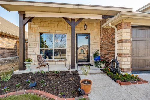 2212 Paige Ct, Carrollton, TX, 75006-2756 | Card Image