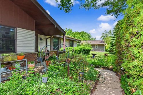 W245S7345 Heather Ridge Drive, VERNON, WI, 53189 | Card Image