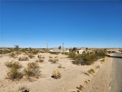 3 Juniper Avenue, 29 Palms, CA, 92277 | Card Image