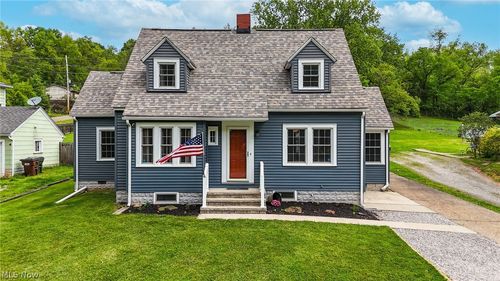 1324 Colegate Dr, Marietta, OH, 45750-1327 | Card Image