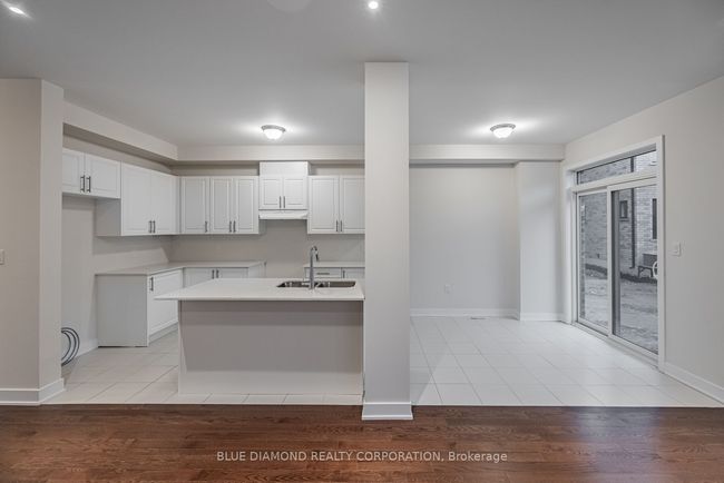 605 Bearberry Pl, House other with 4 bedrooms, 3 bathrooms and 1 parking in Milton ON | Image 15
