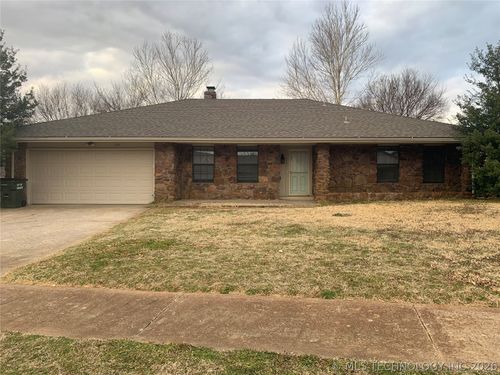 105 21st St, Owasso, OK, 74055-4417 | Card Image