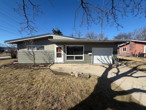 28 S Willow Way, North Aurora, IL, 60542-1566 | Card Image
