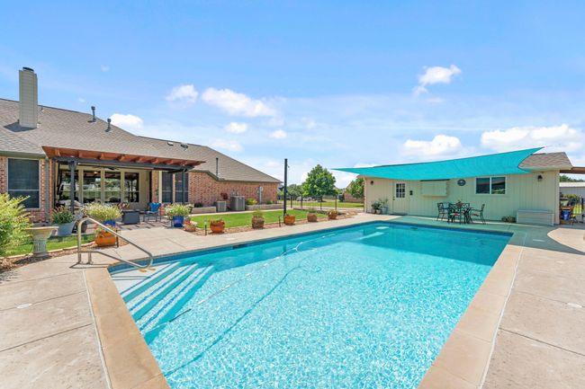View of Pool | Image 37