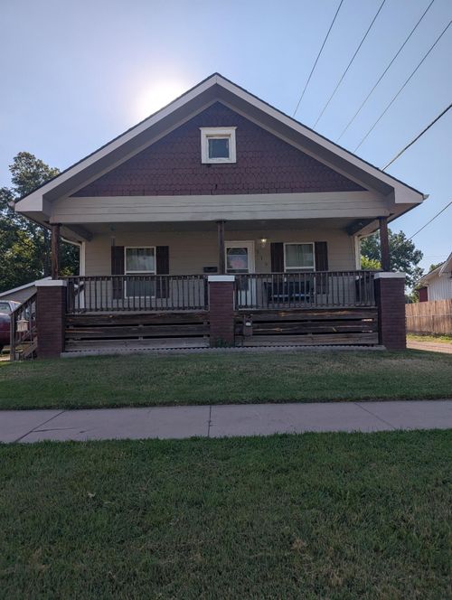 115 S Penn Ave, Salina, KS, 67401-3143 | Card Image