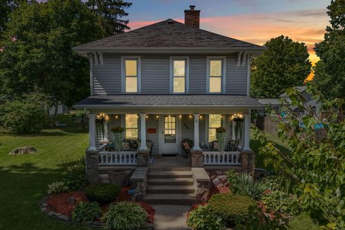 100 S Manning St, Hillsdale, MI, 49242-2013 | Card Image