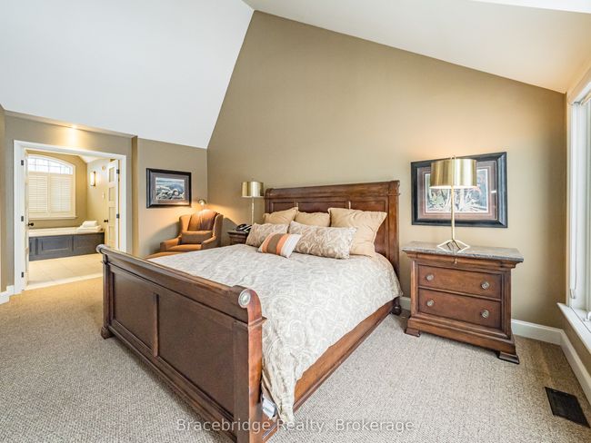 SANDFIELD-5-W10 - 3876 Muskoka Rd Hwy 118 N/A W, Condo with 3 bedrooms, 4 bathrooms and null parking in Muskoka Lakes ON | Image 18