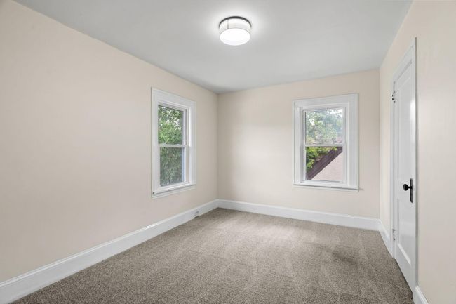 Large Bedroom 1 of 3 up | Image 15
