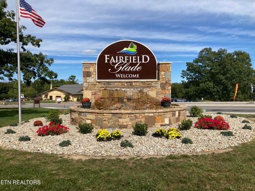 160 Meadowview Dr, Crossville, TN, 38558-9013 | Card Image