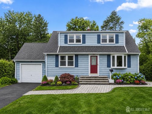70 Merrill Ave, East Brunswick, NJ, 08816-3054 | Card Image