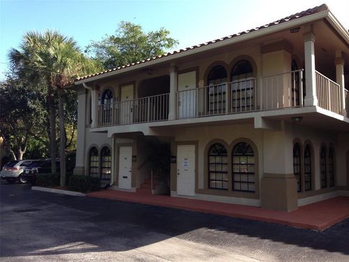 w204-6971 N Federal Highway, Boca Raton, FL, 33487 | Card Image
