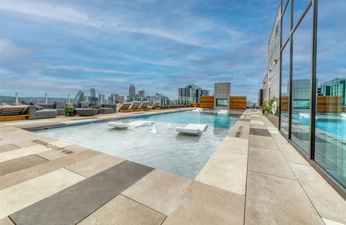 2211-48 East Ave, Austin, TX, 78701-4317 | Card Image
