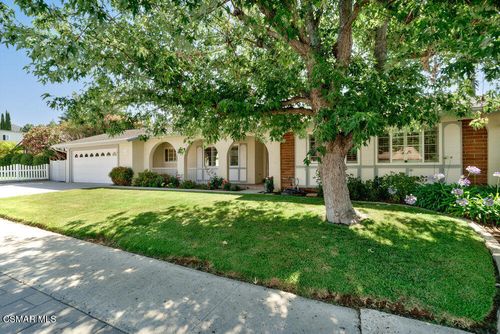 237 Castilian Ave, Newbury Park, CA, 91320-3620 | Card Image