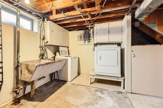 2454 Long Lake Road - MLS Sized - 025 - 33 Lower Level Laundry Room.jpg | Image 24