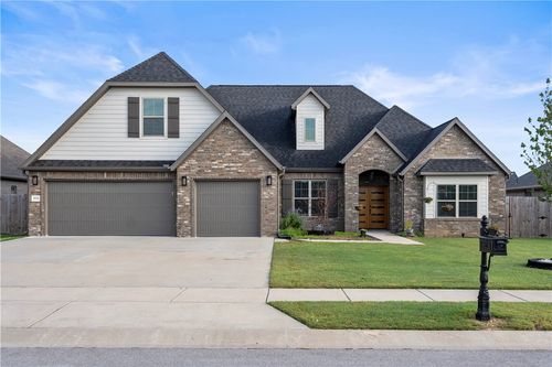 1122 Giulia Ave, Tontitown, AR, 72762-3199 | Card Image