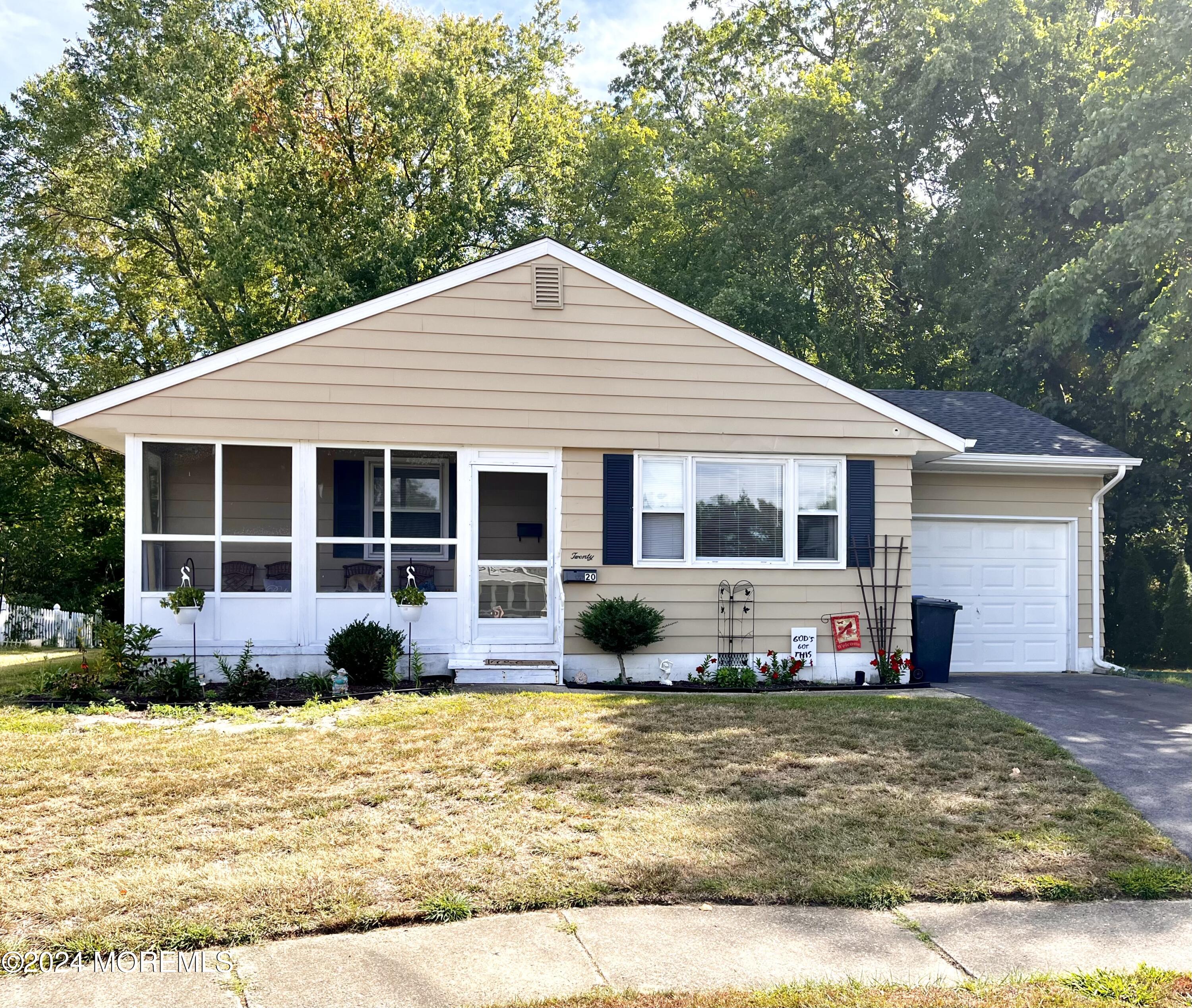 Wall Cress Ct, Toms River, NJ 08755
