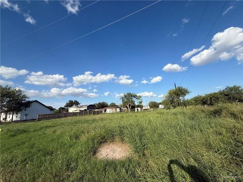 000 Nixon St, Edcouch, TX, 78538 | Card Image