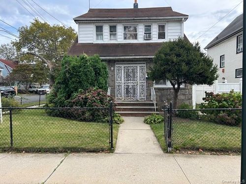 204-20 104th Ave, Saint Albans, NY, 11412-1402 | Card Image
