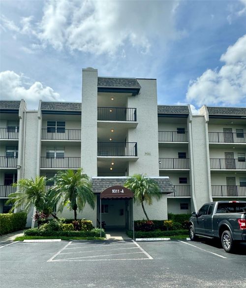 apt-204-9311 Orange Grove Dr, Davie, FL, 33324-6757 | Card Image
