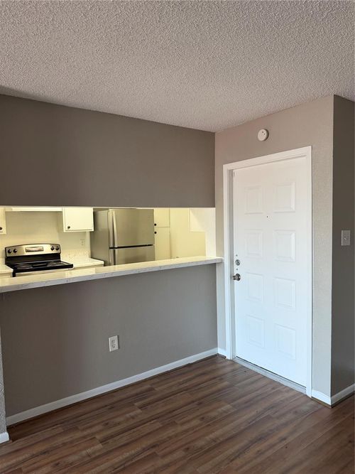 2816 S Bartell Dr, Houston, TX, 77054-1480 | Card Image