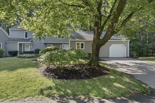 2-2 Steepletree Ln, Wayland, MA, 01778-3912 | Card Image