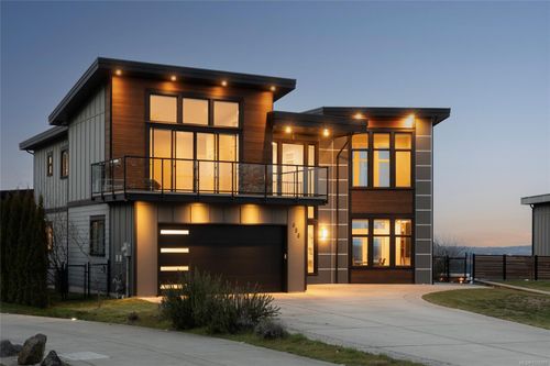 696 Demel Pl, Victoria, BC, V9C3L6 | Card Image