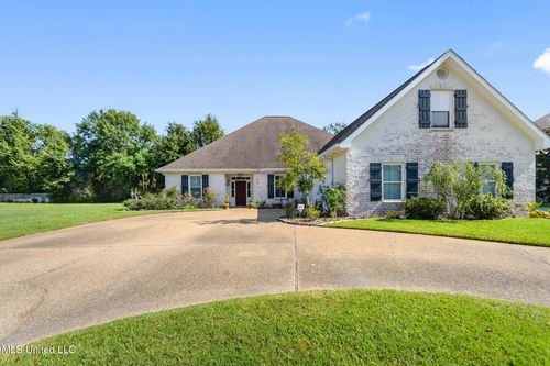 208 Old Bay Ln, Bay Saint Louis, MS, 39520-2932 | Card Image