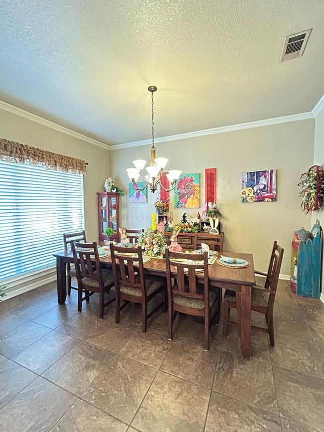 390 Hackberry Dr, House other with 5 bedrooms, 5 bathrooms and 3 parking in Andrews TX | Image 4