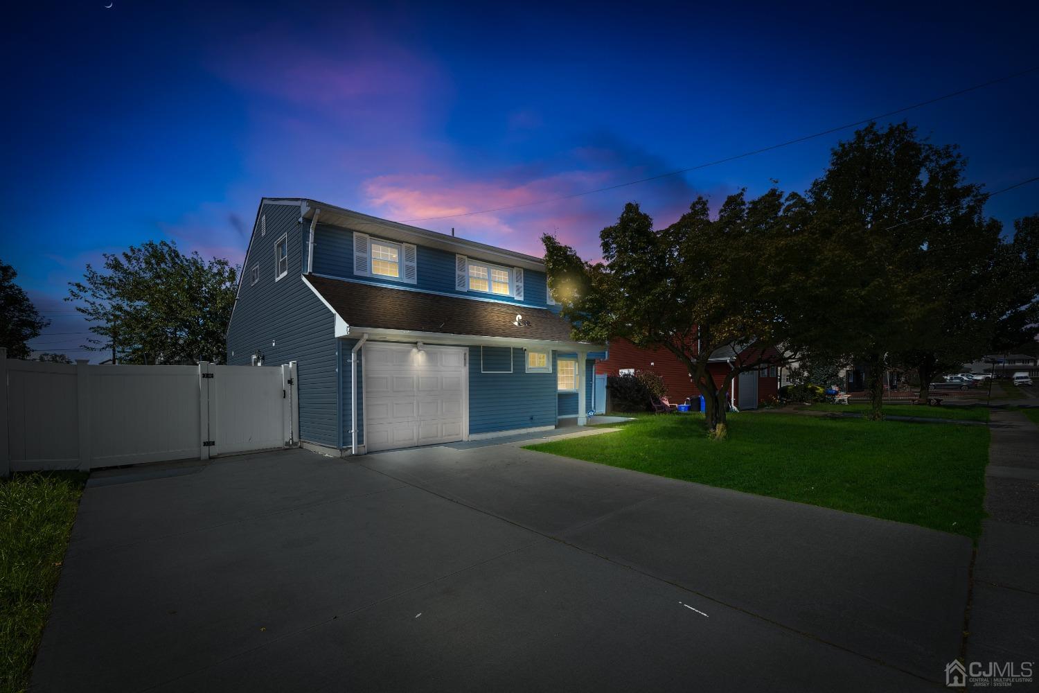 Whitman St, Carteret, NJ 07008