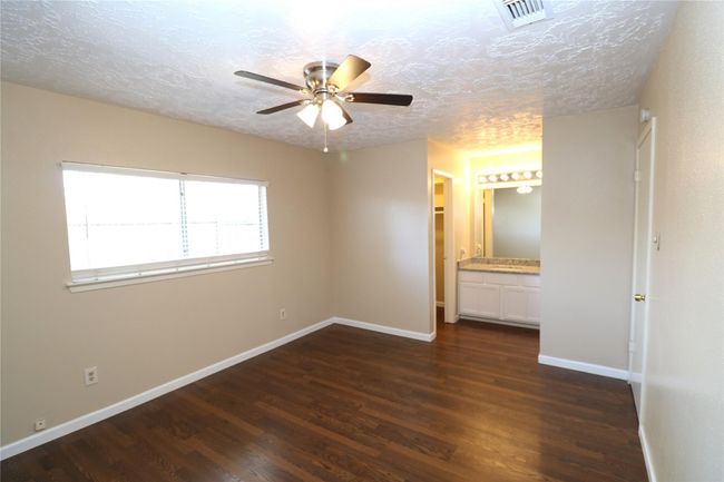 20123 Chipplegate Ln, House other with 3 bedrooms, 2 bathrooms and 2 parking in Humble TX | Image 20