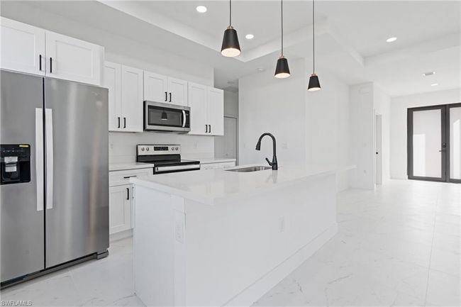 3129 71 St St W, House other with 3 bedrooms, 2 bathrooms and 2 parking in LEHIGH ACRES FL | Image 8