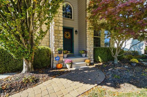 2165 Ben Brush Pl, Lewis Center, OH, 43035-8827 | Card Image