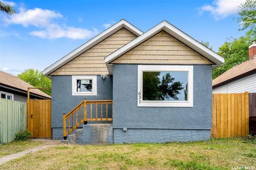 631 20th Street E, Prince Albert, SK, S6V1L5 | Card Image