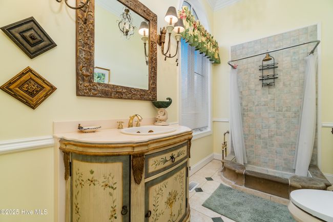 133 Sea Isle Dr, House other with 4 bedrooms, 5 bathrooms and 2 parking in Indian Beach NC | Image 47