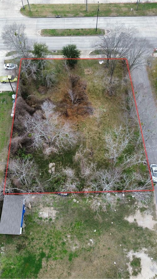 1331 Staffordshire Rd, Stafford, TX, 77477-6320 | Card Image