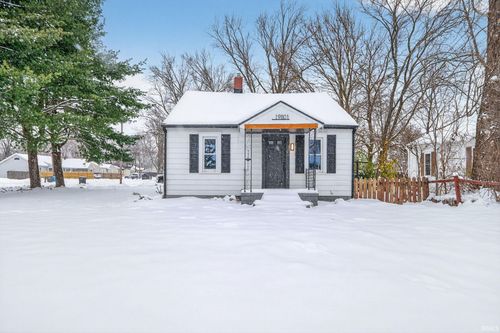 19801 Greenacre St, South Bend, IN, 46637-1522 | Card Image