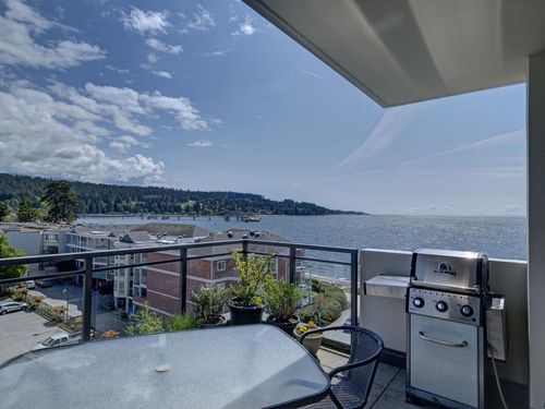 605-5665 Teredo St, Sechelt, BC, V7Z0J2 | Card Image