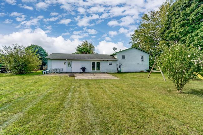 11345 E Us Highway 20, House other with 3 bedrooms, 2 bathrooms and null parking in Lagrange IN | Image 33