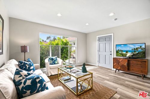 apt-10-1222 Princeton St, Santa Monica, CA, 90404-1436 | Card Image