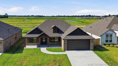 10320 E 132nd St S, Bixby, OK, 74008-4787 | Card Image