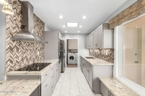 13318 W Stonebrook Dr, Sun City West, AZ, 85375-4912 | Card Image