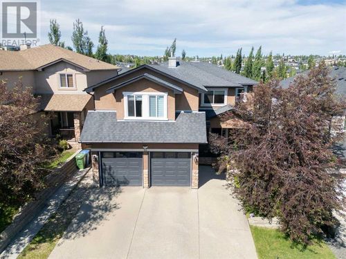 10 Elmont Estates Manor Sw, Calgary, AB, T3H5Y4 | Card Image