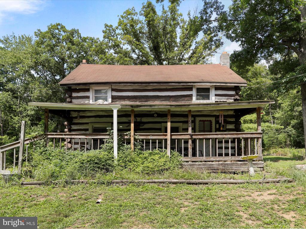 Houser Rd, Fayetteville, PA 17222