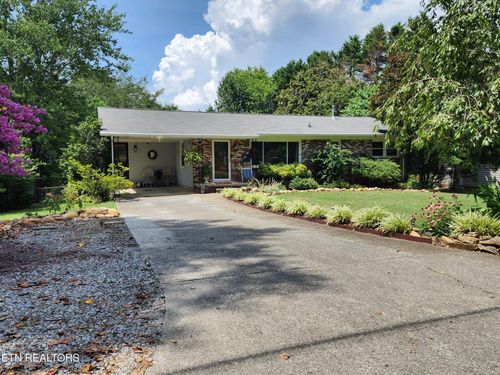 331 Dewitt Dr, Lenoir City, TN, 37772-5515 | Card Image