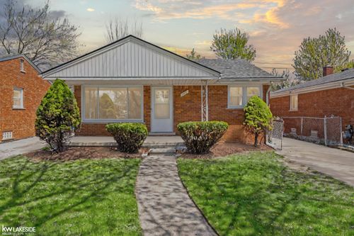 19637 Country Club Dr, Harper Woods, MI, 48225-1619 | Card Image