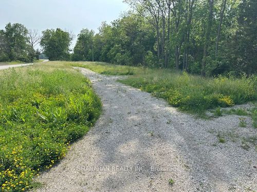 1676 Smith Falls Rd, Dawn Euphemia, ON, N0P1C0 | Card Image