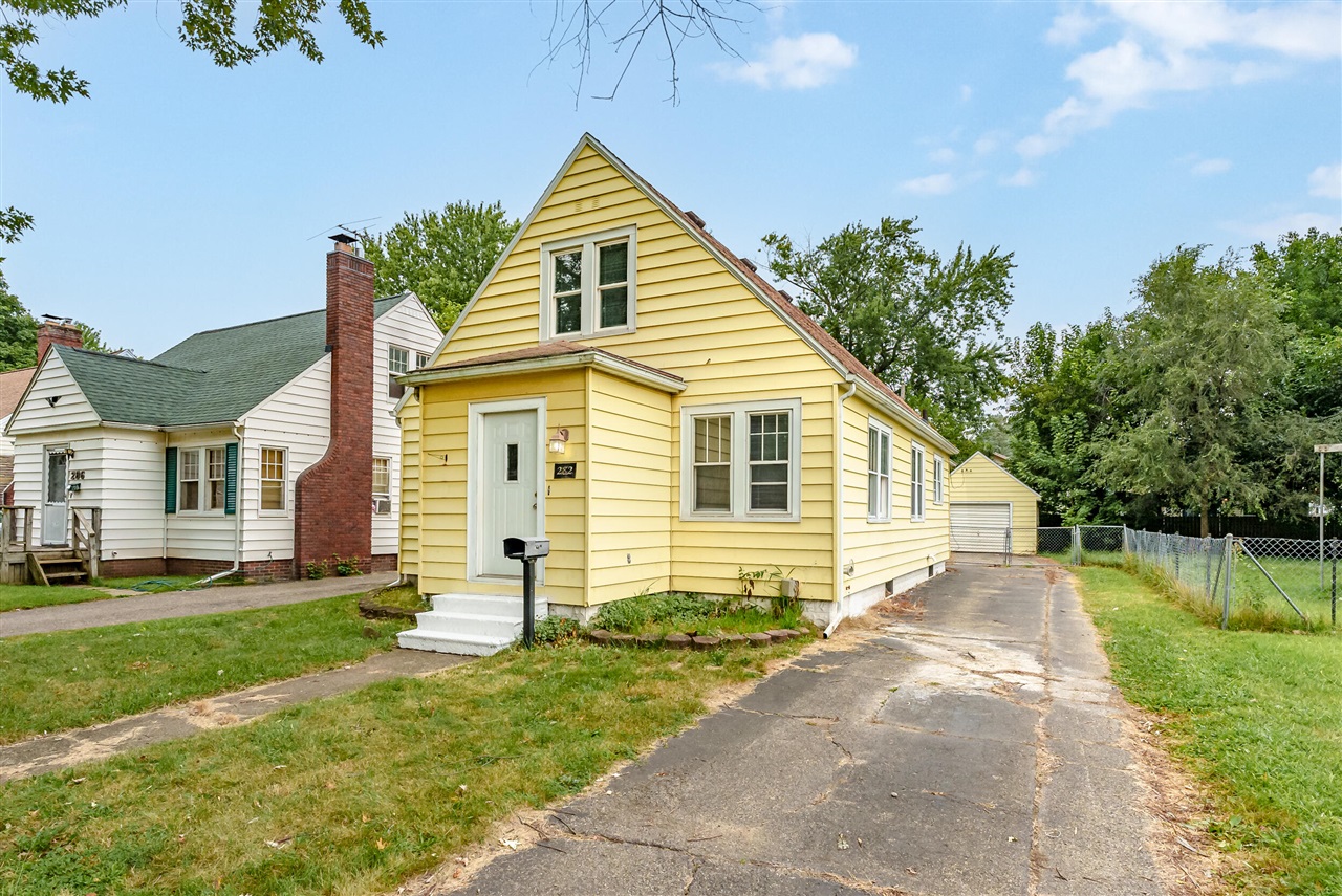 Eldred St, Battle Creek, MI 49015