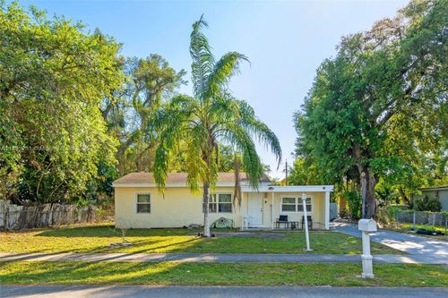 114 Marion Rd, West Park, FL, 33023-5274 | Card Image
