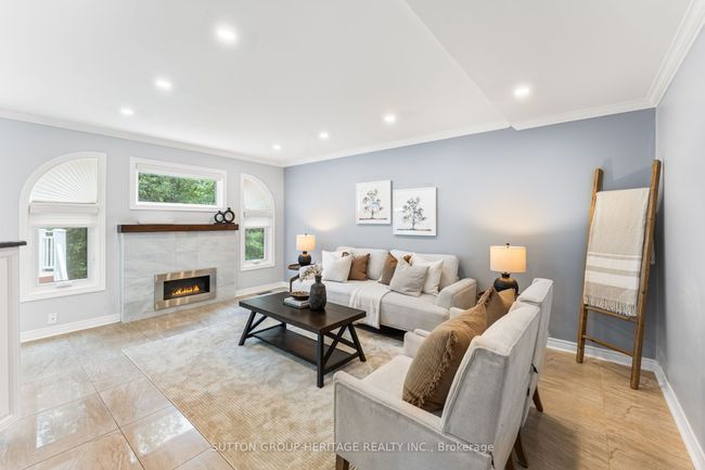 9 Mcneilage Crt, House other with 4 bedrooms, 5 bathrooms and 2 parking in Ajax ON | Image 14