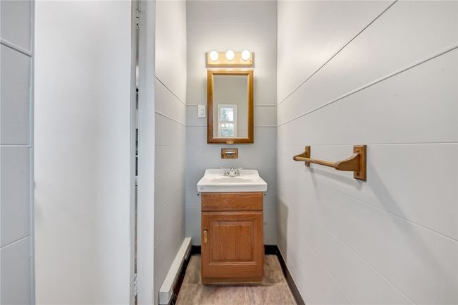 328 E Moody Ave, House other with 3 bedrooms, 2 bathrooms and null parking in New Castle PA | Image 16